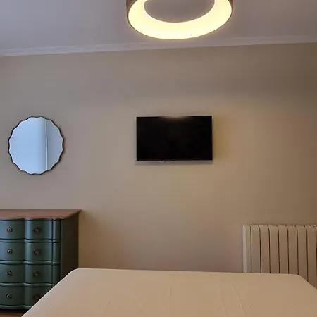 Auroman Apartment *