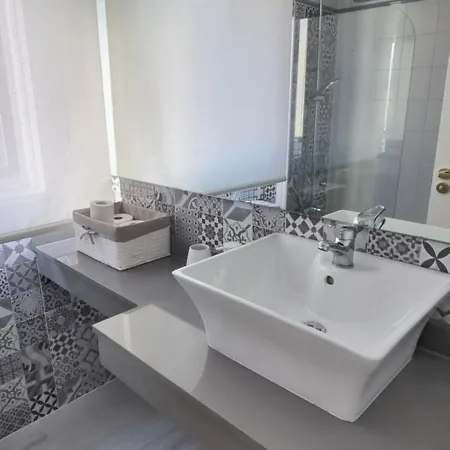 Auroman Appartement *